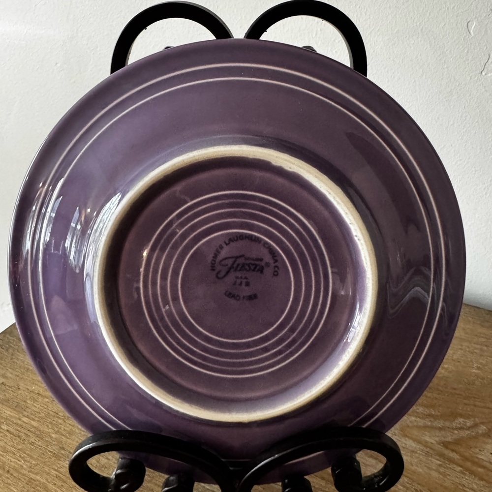 Vintage Fiesta Lilac Five Piece Dinnerware Set - Picture 9 of 15